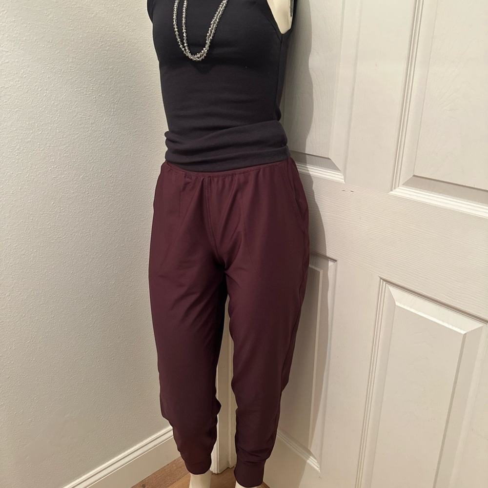 Old navy women’s high rise Powersoft jogger purple size medium